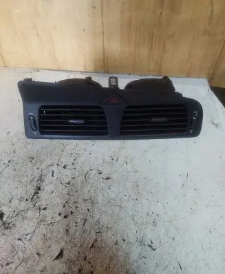 Volvo S60 Dash center air vent grill
