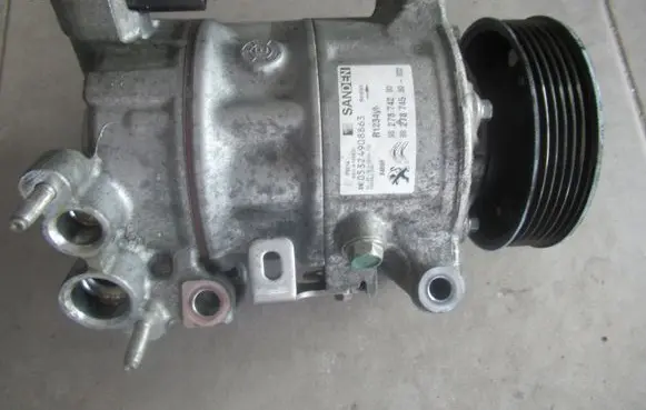 Citroen C4 SpaceTourer Air conditioning (A/C) compressor (pump) 9827874280