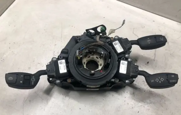 Steering wheel axle set