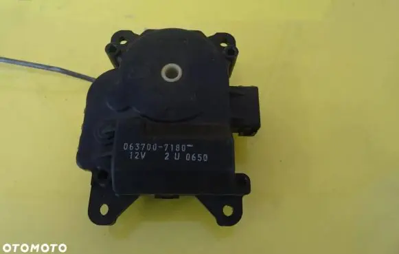 Suzuki Grand Vitara II Air flap motor/actuator 0637007180 063700-7180