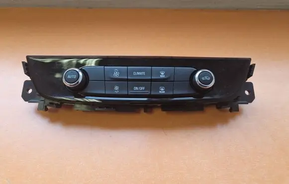 Opel Insignia B Climate control unit 39113537 544930977 7370200000000X