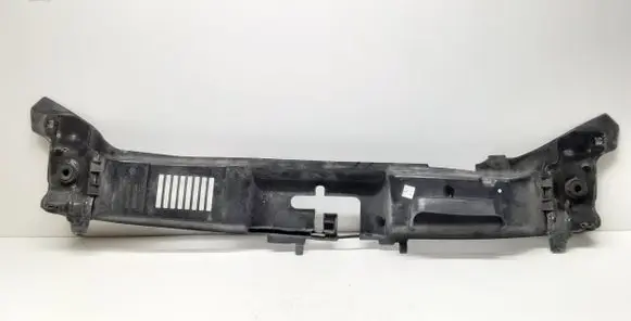 Volvo V50 Top upper radiator support slam panel 30674608 30674609