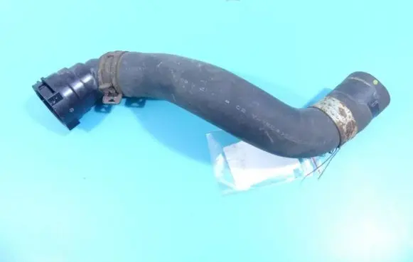 Engine coolant pipe/hose