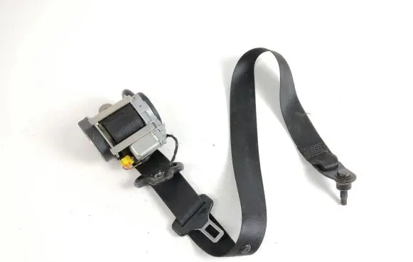 Mercedes-Benz B W245 Front seatbelt 1698608385