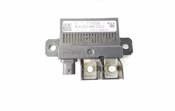 Mercedes-Benz E C207 W207 Other relay A0009822023
