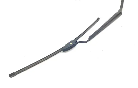 Chevrolet Corvette C6 Front wiper blade arm 6774