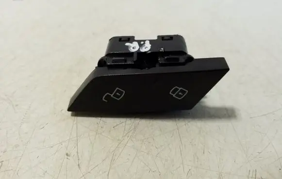 BMW i4 Central locking switch button 5A95756