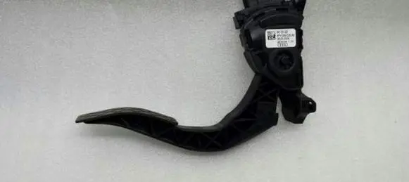 Audi A4 S4 B8 8K Accelerator throttle pedal 8K1721523