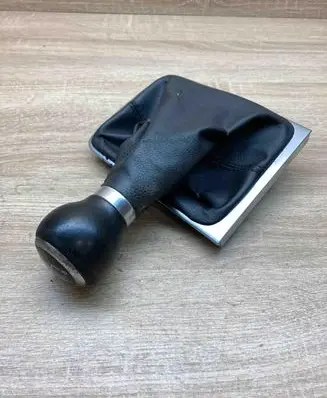 Volkswagen PASSAT B7 Gear lever shifter trim leather/knob 3AA711113C