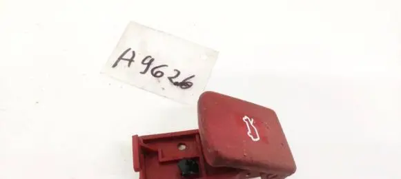 Engine bonnet (hood) release handle