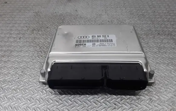 Audi A4 S4 B6 8E 8H Engine control unit/module 8E0909552R 0261208237