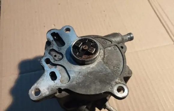 Dodge Journey Vacuum pump 03G145209C