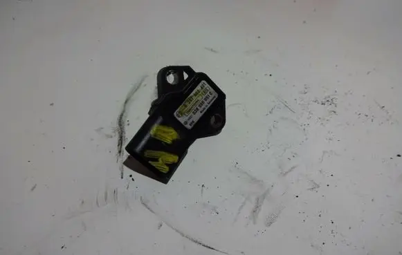 Volkswagen Tiguan Air pressure sensor 038906051C 0281002401