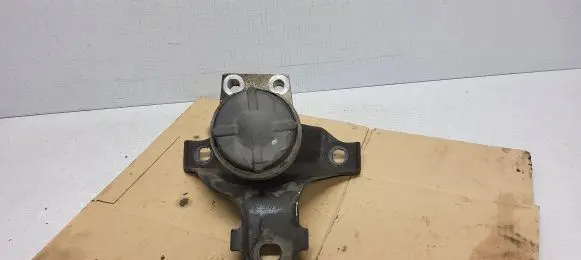 Ford Focus Engine mount bracket 98AB6037DE