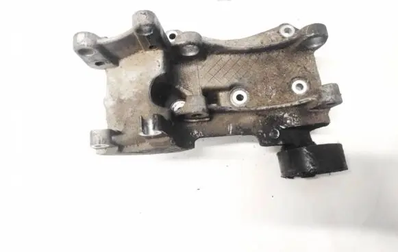 Citroen C5 Engine mounting bracket 9643834880 96348179
