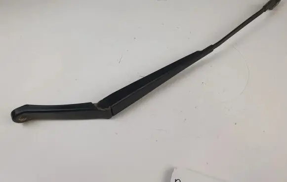 Peugeot 508 Front wiper blade arm 9686437680