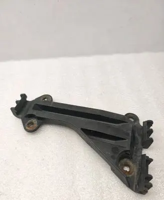 Audi A6 S6 C5 4B Front bumper mounting bracket 4A0807283A