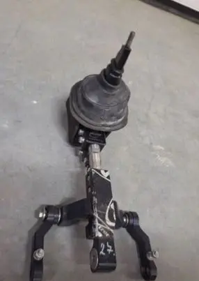Ford Mustang VI Gear selector 