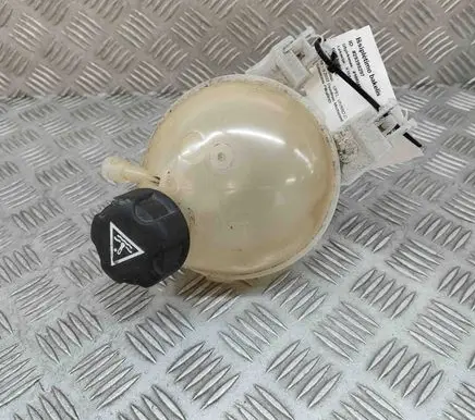 Opel Vivaro Coolant expansion tank/reservoir 9821049380