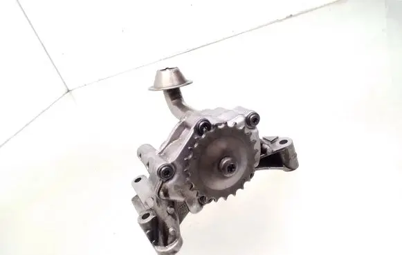 Skoda Octavia Mk2 (1Z) Oil pump 03G115105 038115121A