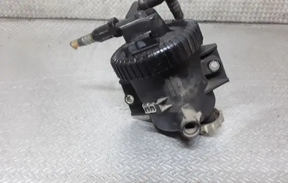 Peugeot 307 Fuel filter housing 9642105180C