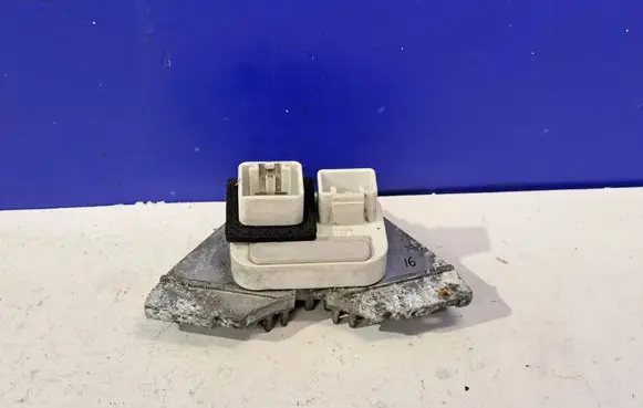 Volvo XC90 Heater blower motor/fan resistor 8693262