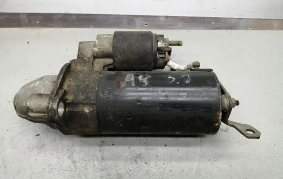 Audi A8 S8 D2 4D Starter motor 077911023E 0001110100
