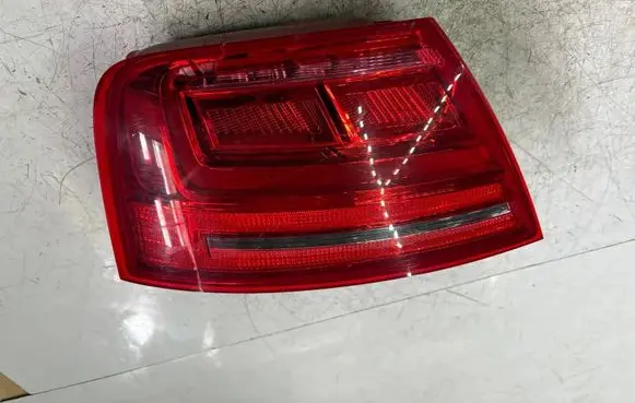 Audi A8 S8 D4 4H Rear/tail lights 4H0945095