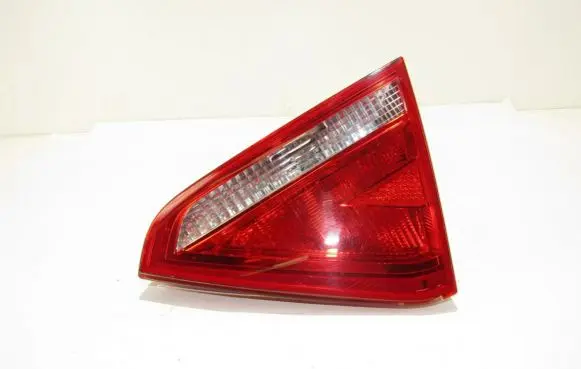 Audi A5 Sportback 8TA Tailgate rear/tail lights 8T0945094