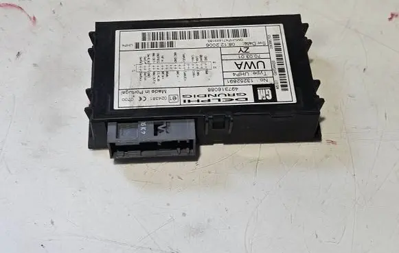 Opel Astra H Bluetooth control unit module 13252891
