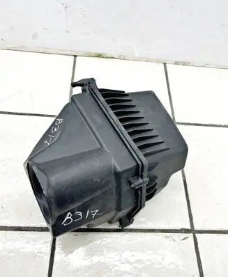 Jeep Cherokee Air filter box 68240300AB