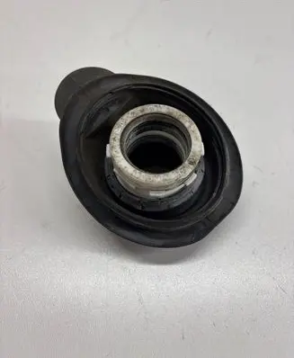 BMW 4 F32 F33 Engine compartment rubber 6858471 58300016 4252561