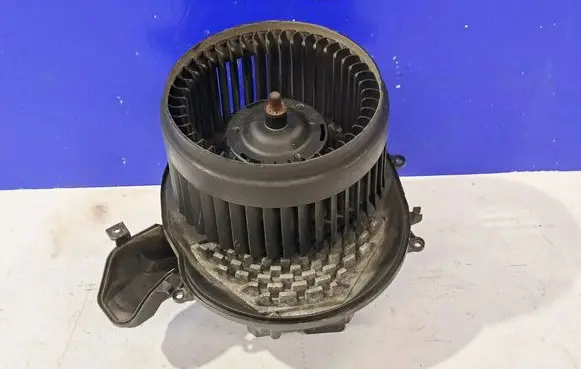 Volvo S60 Heater fan/blower 31320393