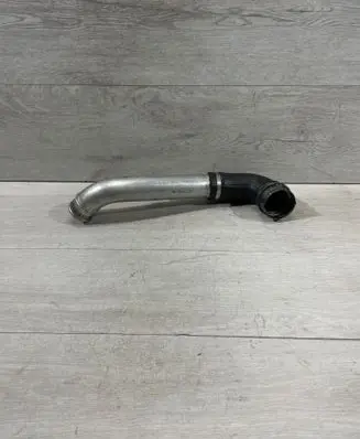 Intercooler hose/pipe