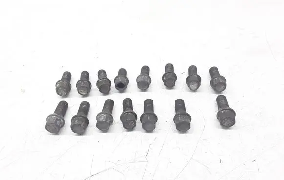 Volkswagen Phaeton Nuts/bolts 