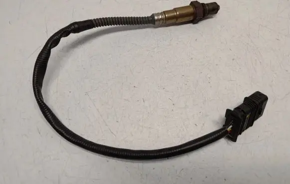 BMW 5 F10 F11 Lambda probe sensor 7596908 11787596908 11787613992