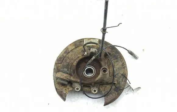 BMW 7 E38 Rear wheel hub