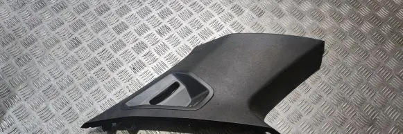 (D)pillar trim (top)