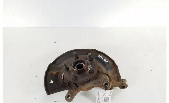 Toyota Urban Cruiser (XP110) Front wheel hub