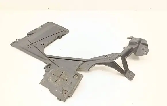 BMW 2 F46 Fuel tank bottom protection 7290808
