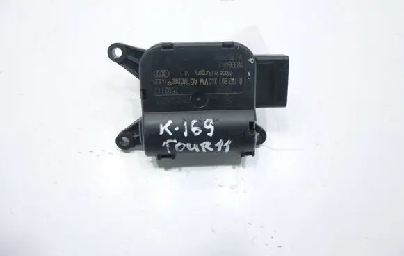Volkswagen Touran II Air flap motor/actuator 1K1907511C 0132801340 983384KF