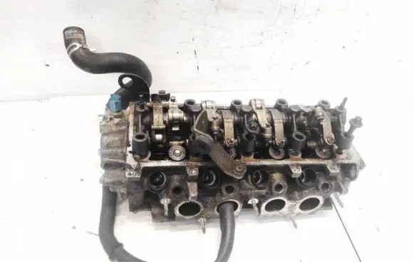 Citroen Xsara Picasso Engine head 