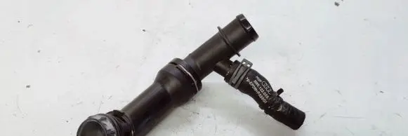 Audi A4 S4 B9 Engine coolant pipe/hose 8W0122293A