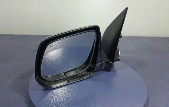 Isuzu D-Max Front door electric wing mirror