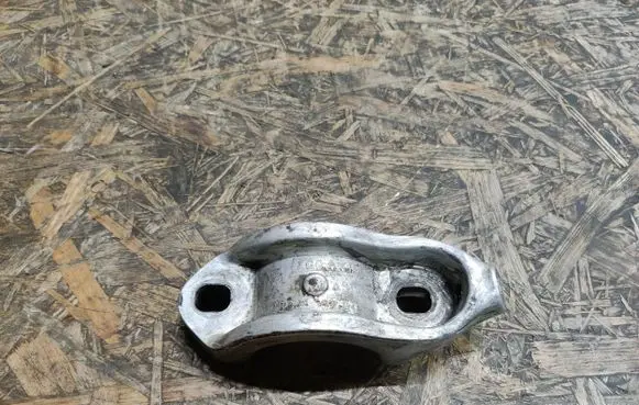 Porsche 928 Sway bar bush bracket, front 92834116700