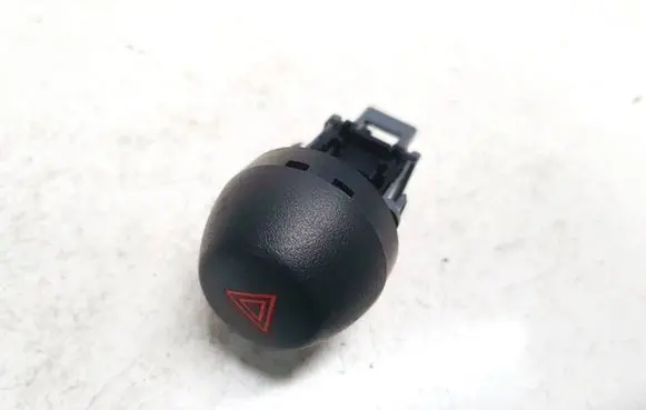 Toyota RAV 4 (XA30) Hazard light switch 15B060