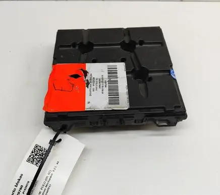 Volkswagen Polo V 6R Central body control module 6R0937085C