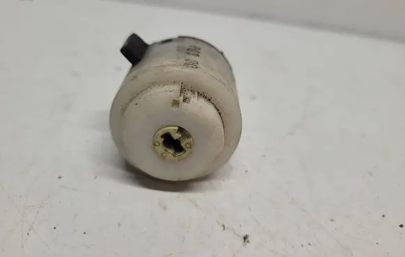 Volkswagen Golf V Ignition lock contact 4B0905849