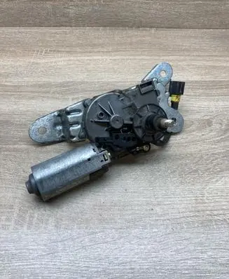 Renault Megane I Rear window wiper motor 7700421655 0390206515
