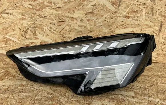 Audi A3 8Y Headlight/headlamp 8Y0941035 29005351